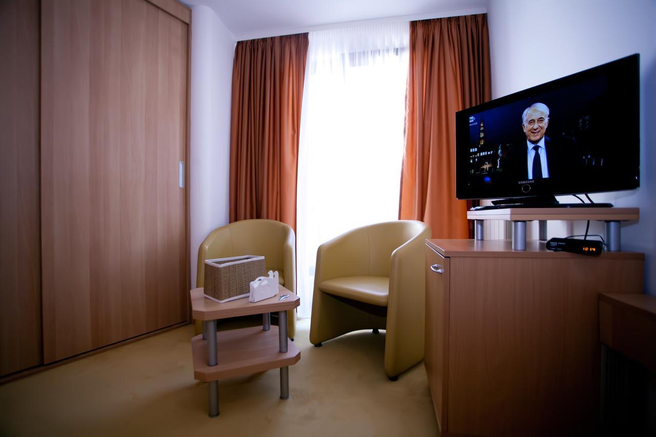 Ajax Boutique Apart Hotel Sofia Exteriör bild