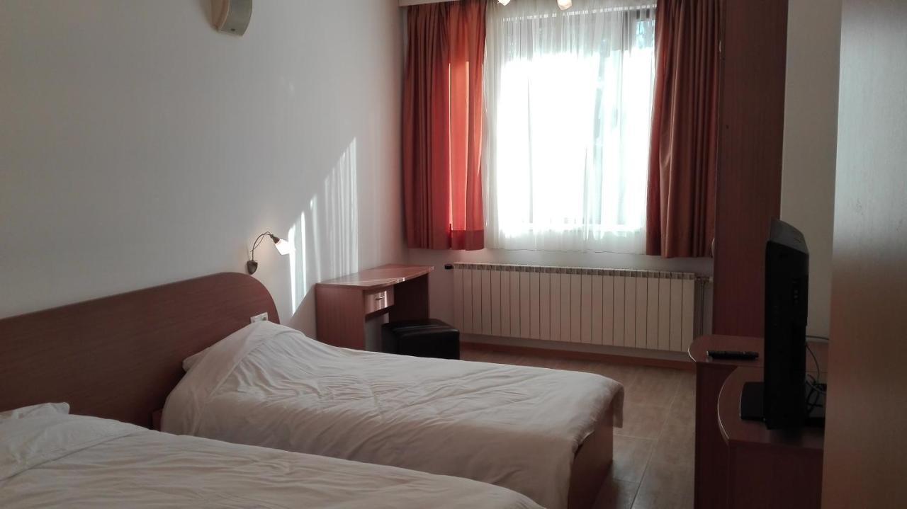 Ajax Boutique Apart Hotel Sofia Exteriör bild